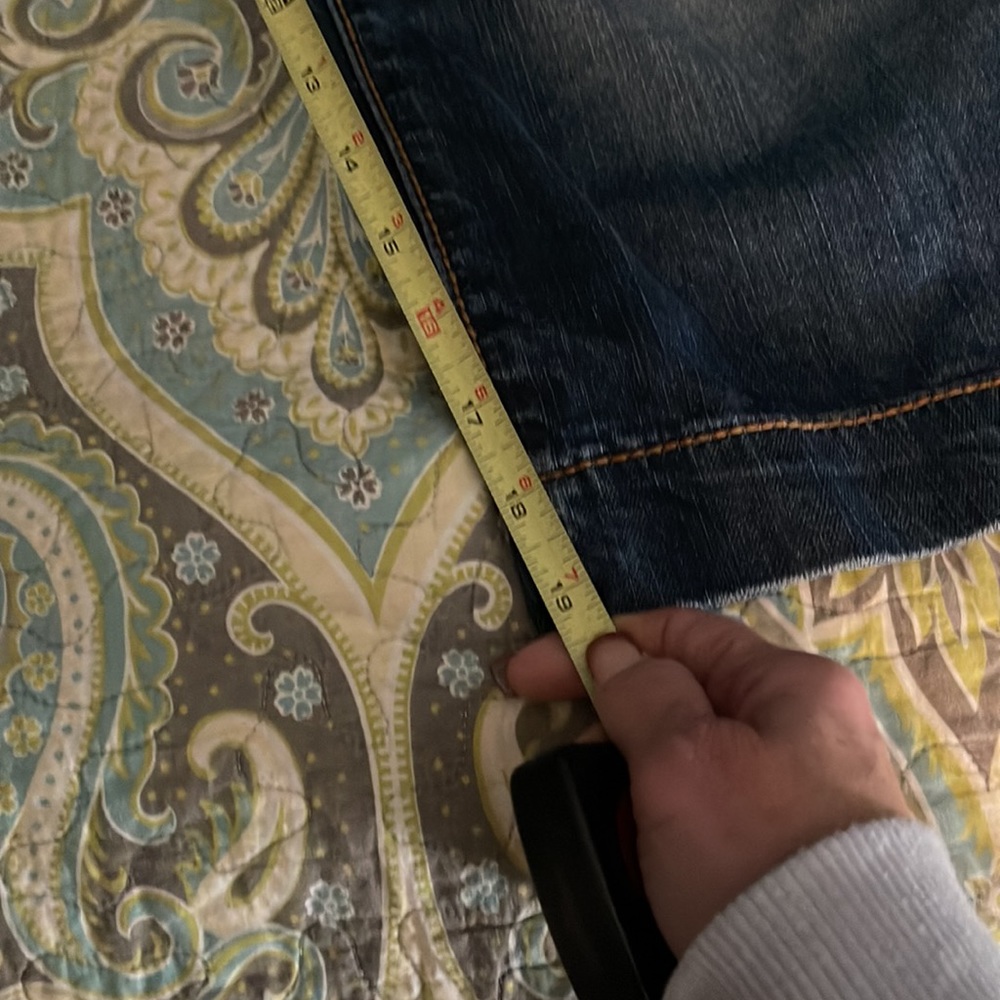 Jean Capris - image 4